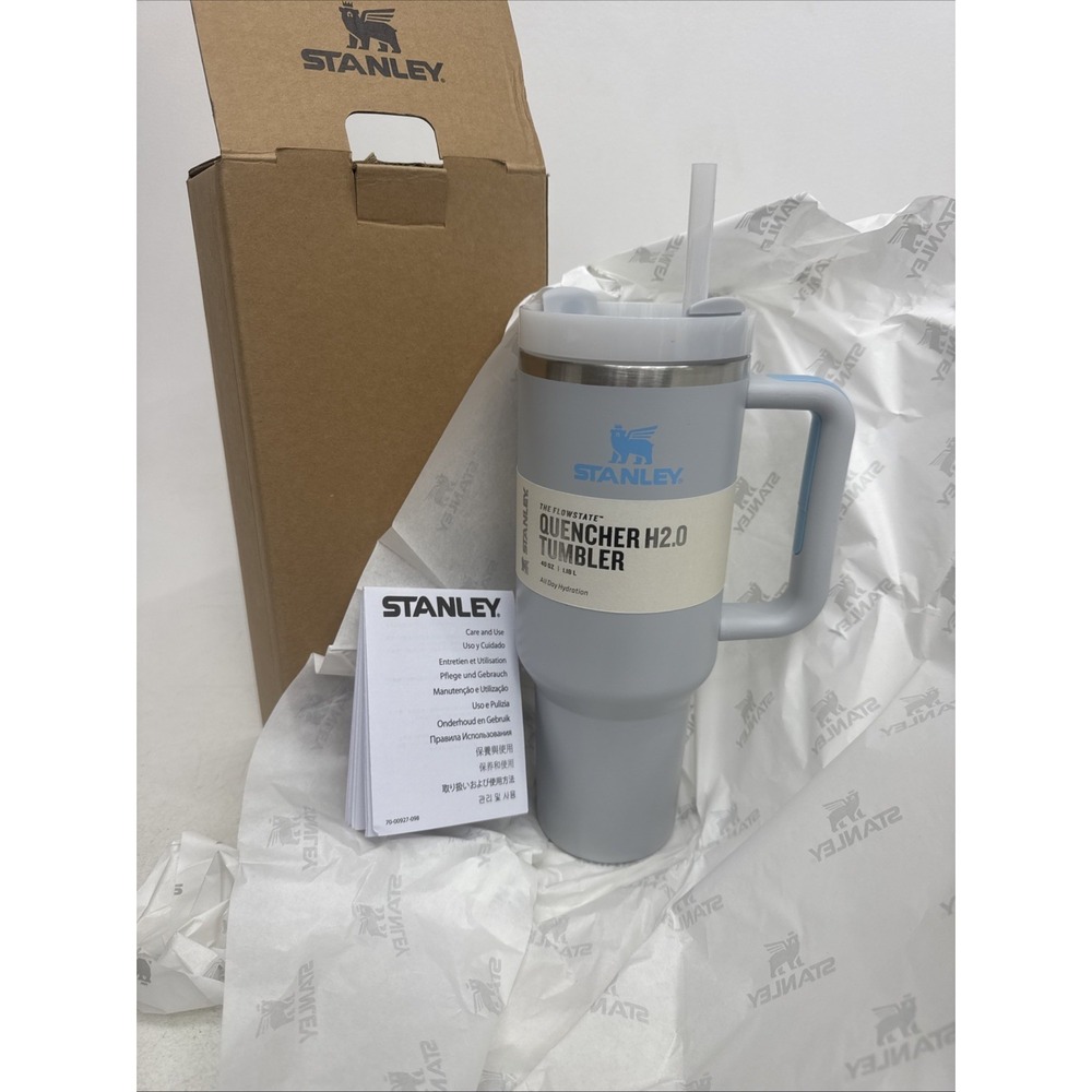 Stanley 40 oz The Quencher H2.0 Flowstate Tumbler Lite Gray W/blue Accent New